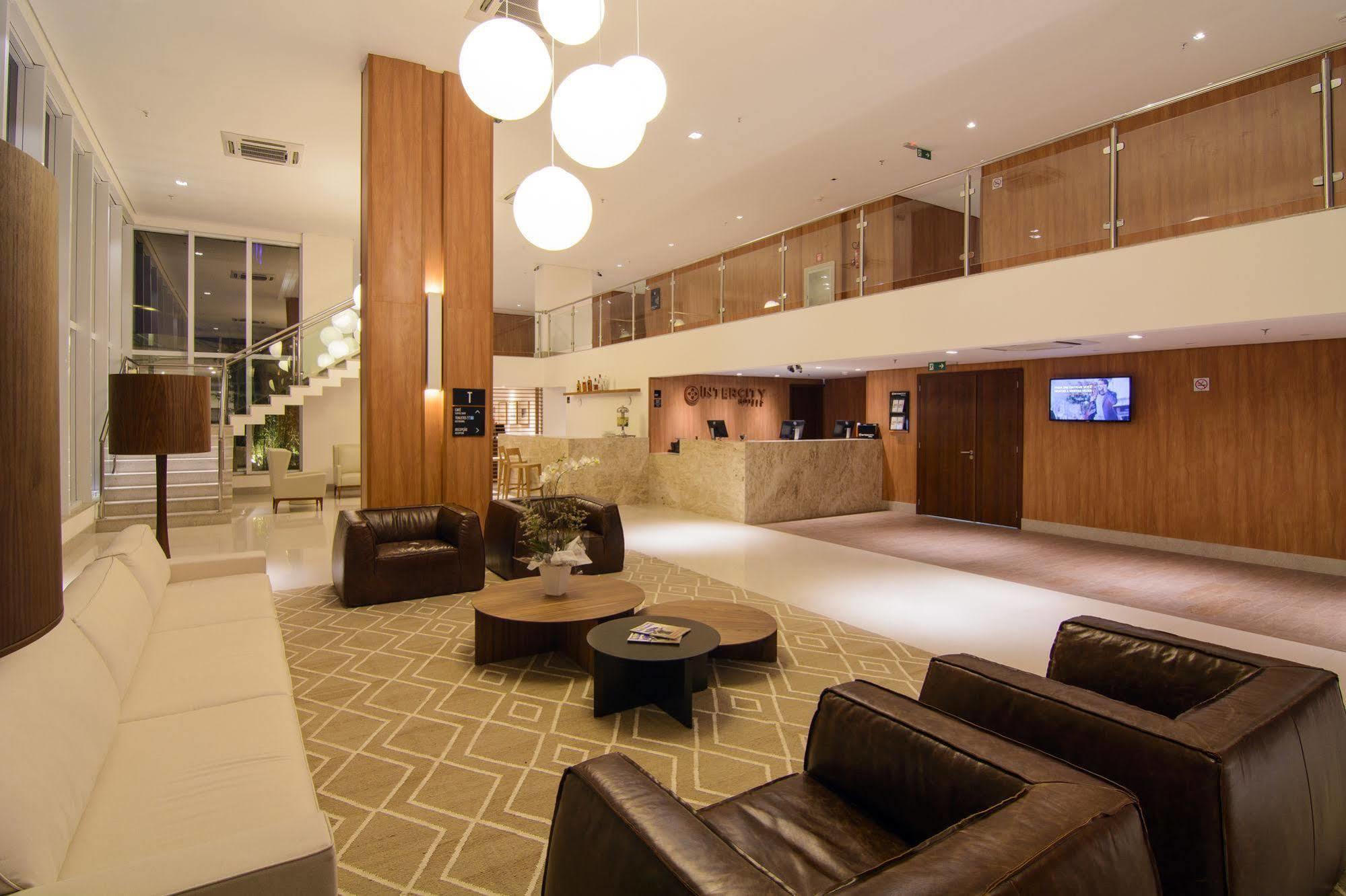 Intercity Salvador Aeroporto Лауро-де-Фрейтас Екстер'єр фото